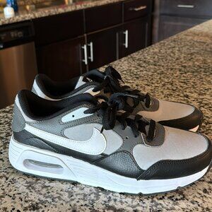 MENS NWOT NIKE AIRMAX